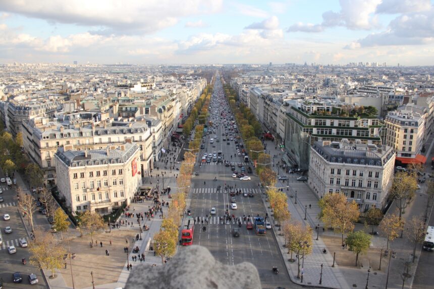 ゆったりとした上質時間を満喫するフランスライフ